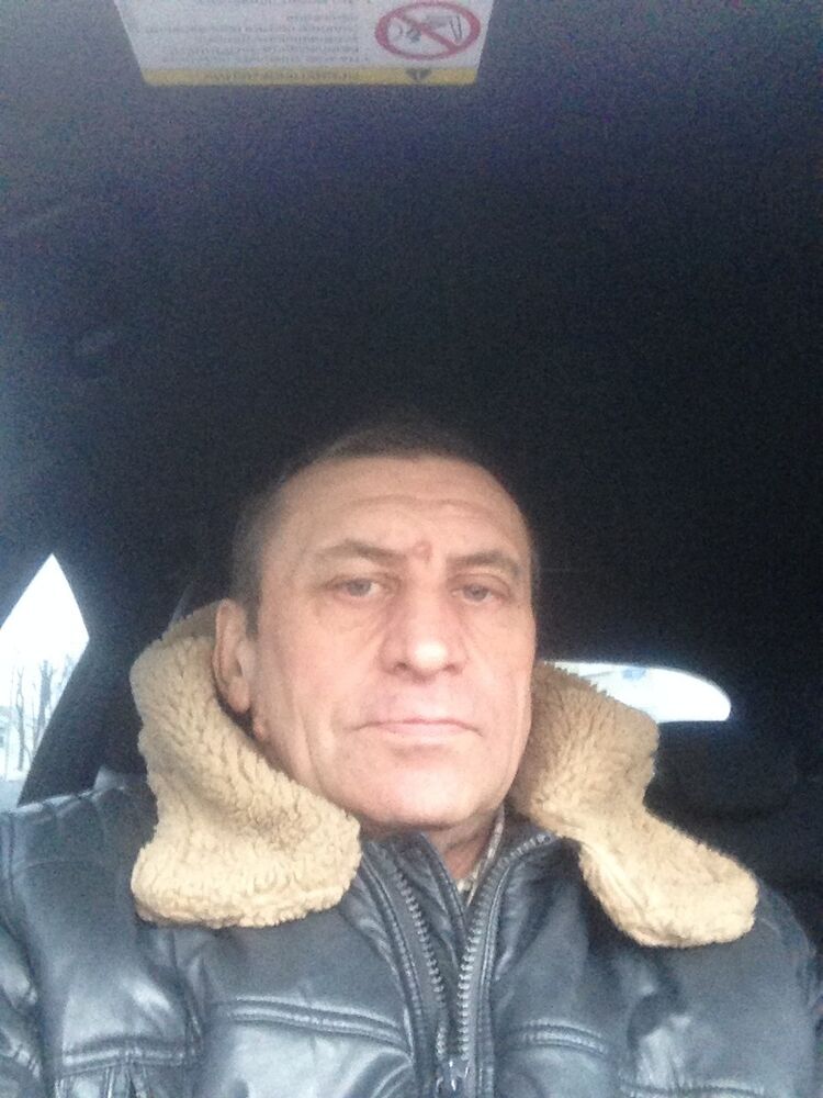  8690652  Aleksandr, 66 ,    