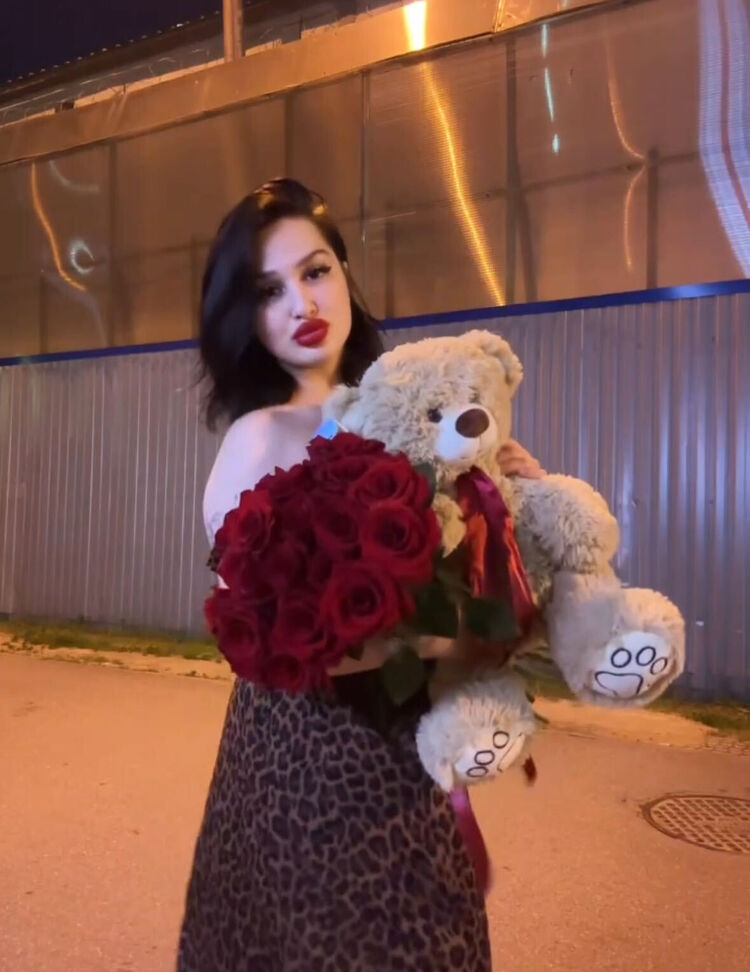  54316322  , 23 ,    -