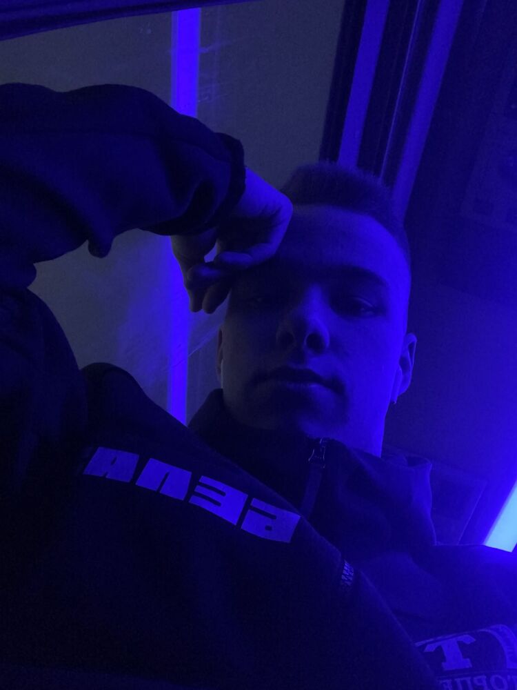  34690402  , 21 ,    