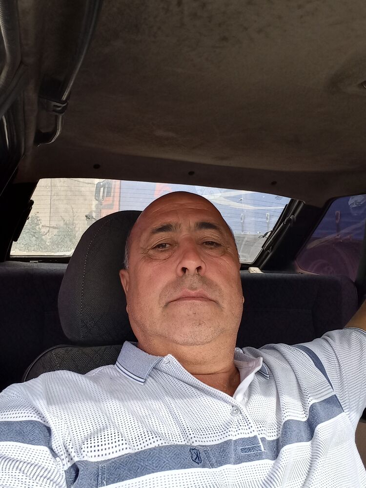  27532302  , 57 ,    