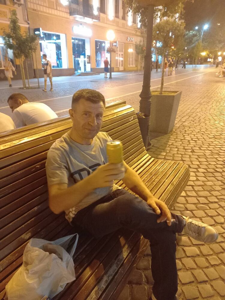 ,   Giorgi, 48 ,   ,   