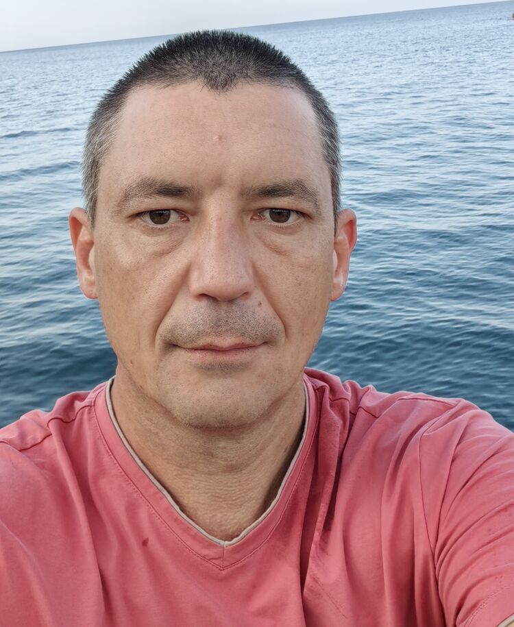  47208562  , 42 ,    