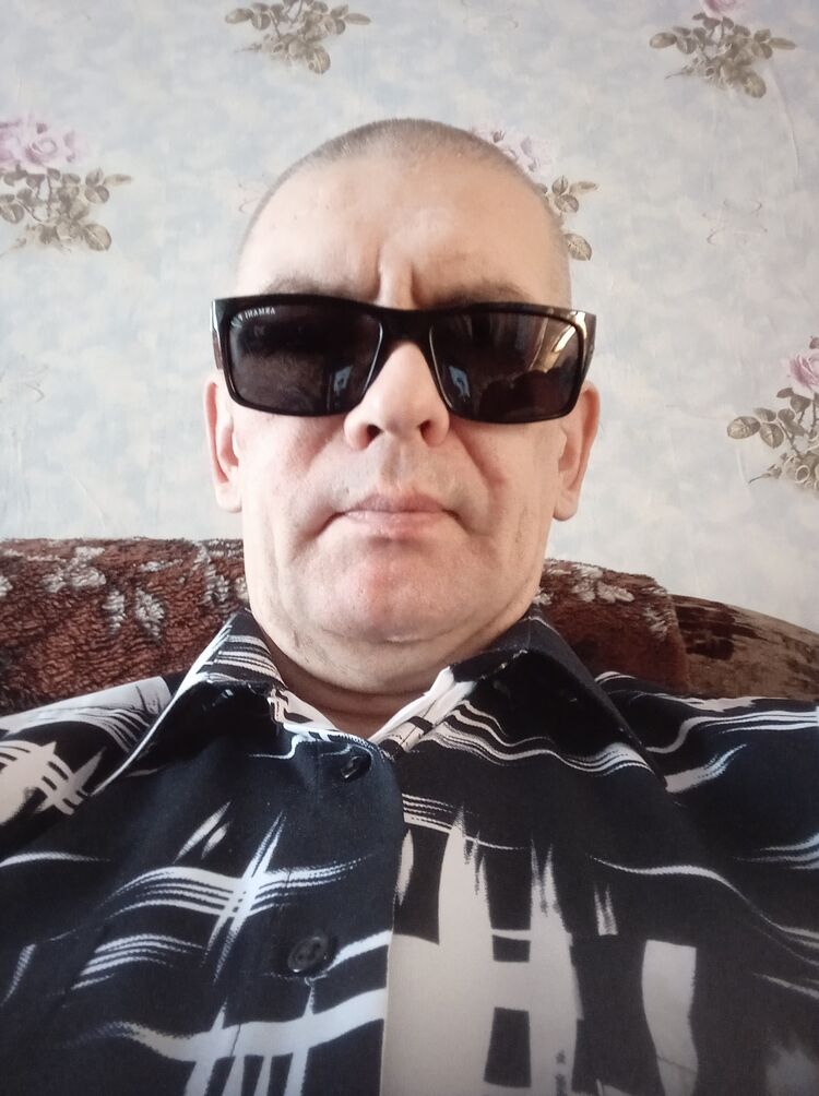  32273402  , 47 ,    