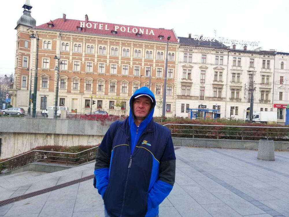  28356812  Vladis, 57 ,    