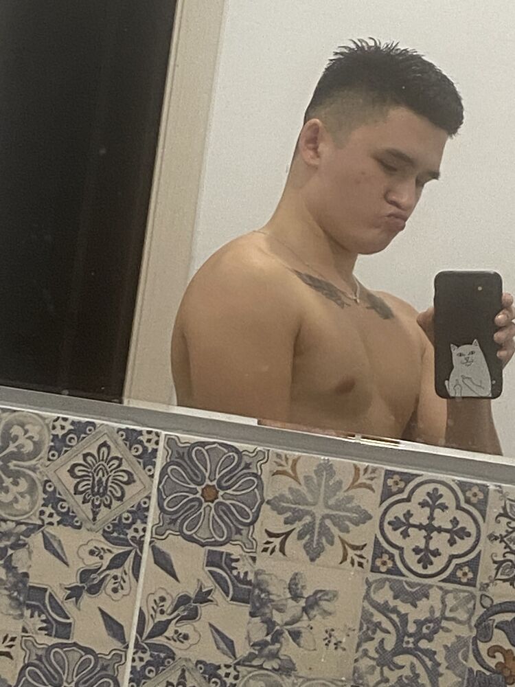  31639522  Ilshatgis, 24 ,    