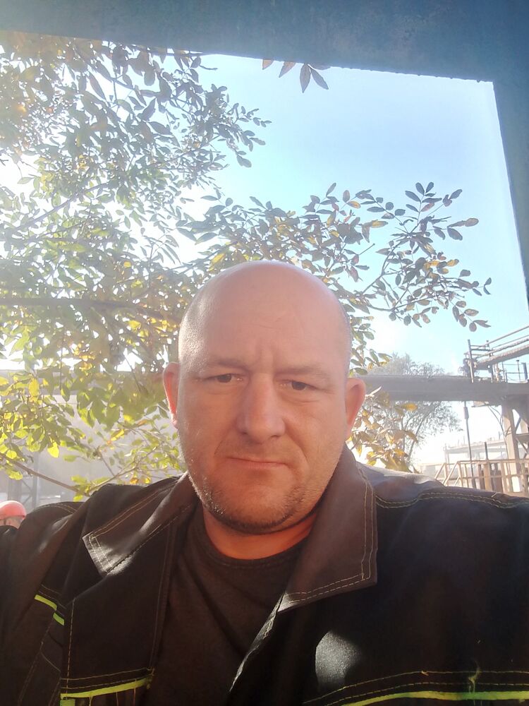  46519822  , 41 ,    