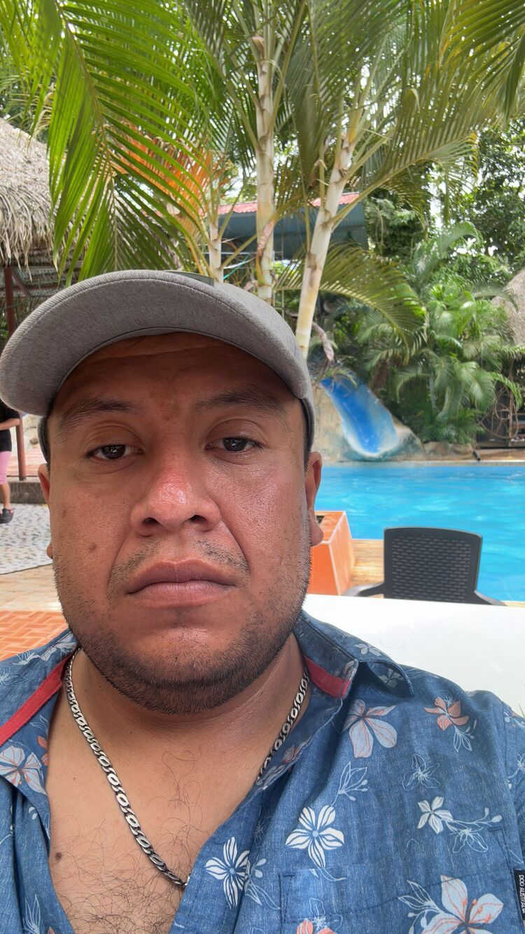  47326682  Gustavo, 35 ,    