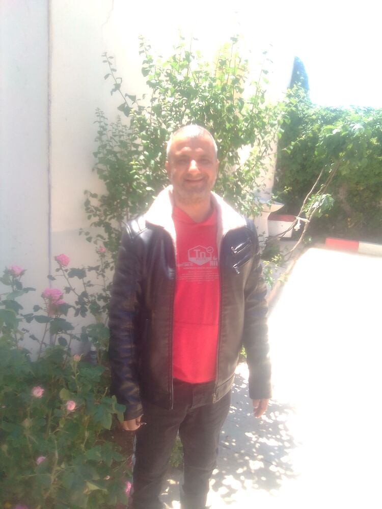  34427192  Salim, 45 ,    