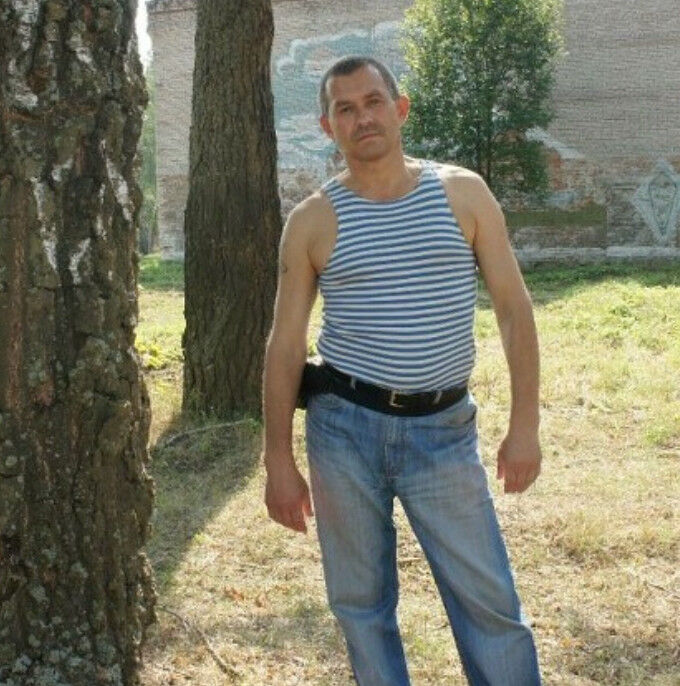  10915532  Tima, 49 ,    