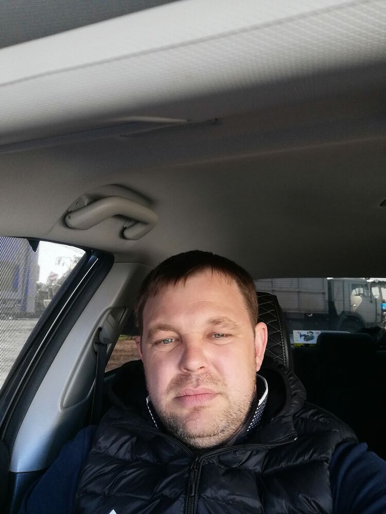  44941462  Mihail, 36 ,    