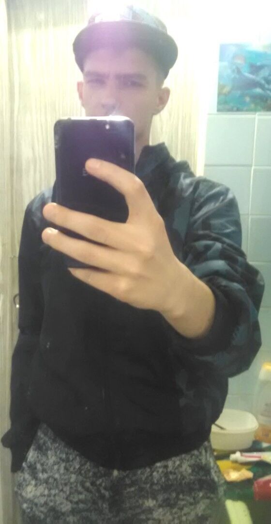  9569032  , 27 ,    