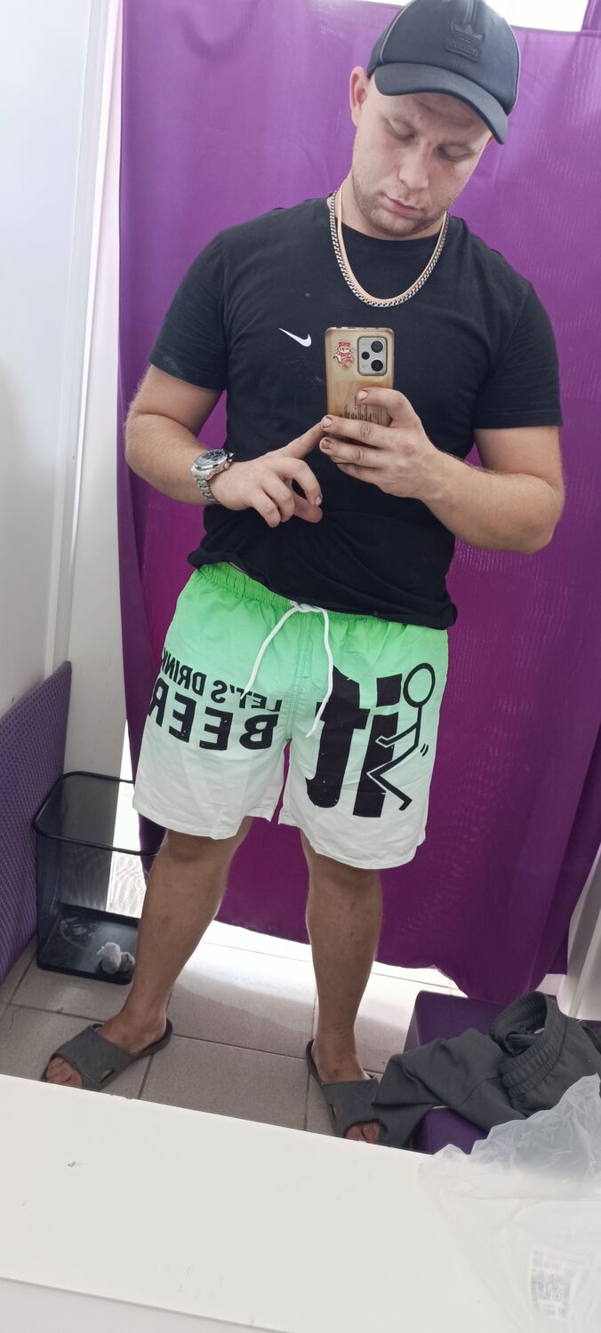  46204802  Artem, 23 ,    