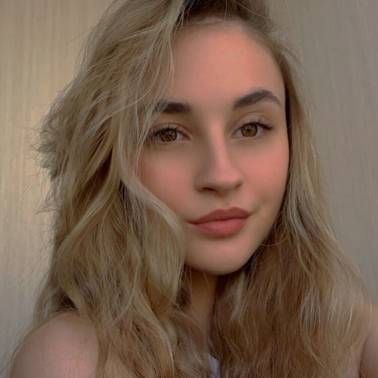  46802572  Elizaveta, 22 ,    