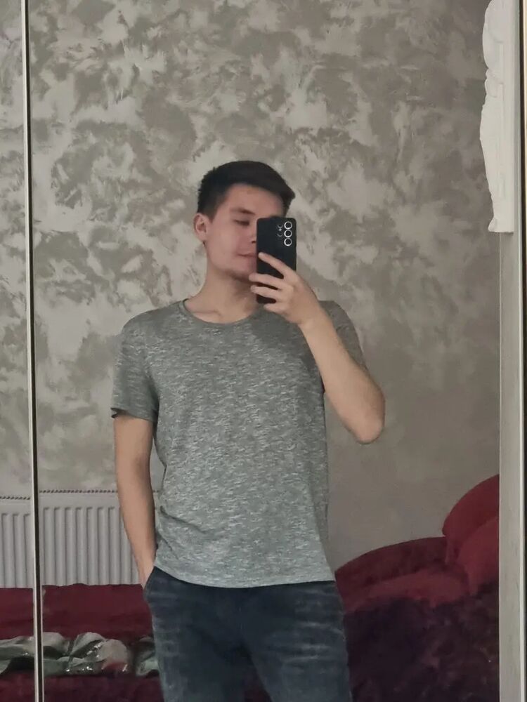  46717332  , 21 ,    
