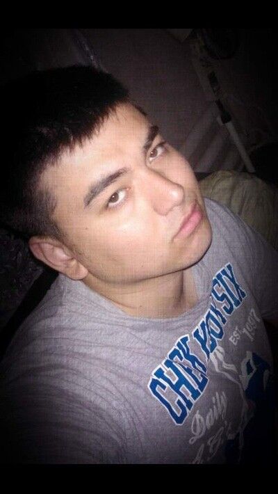  6989922  Khasan, 31 ,    