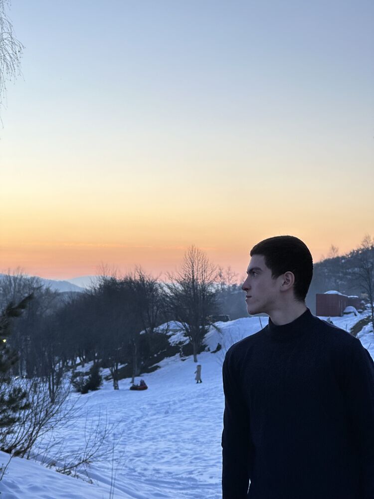 ���� 52987582 ����� �����, 19 ���, ���� ���������� � ������