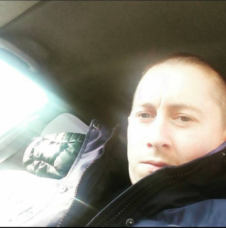  28095762  , 32 ,    