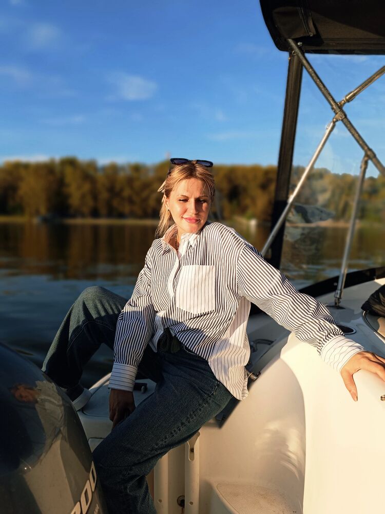  54056162  Elena, 35 ,    