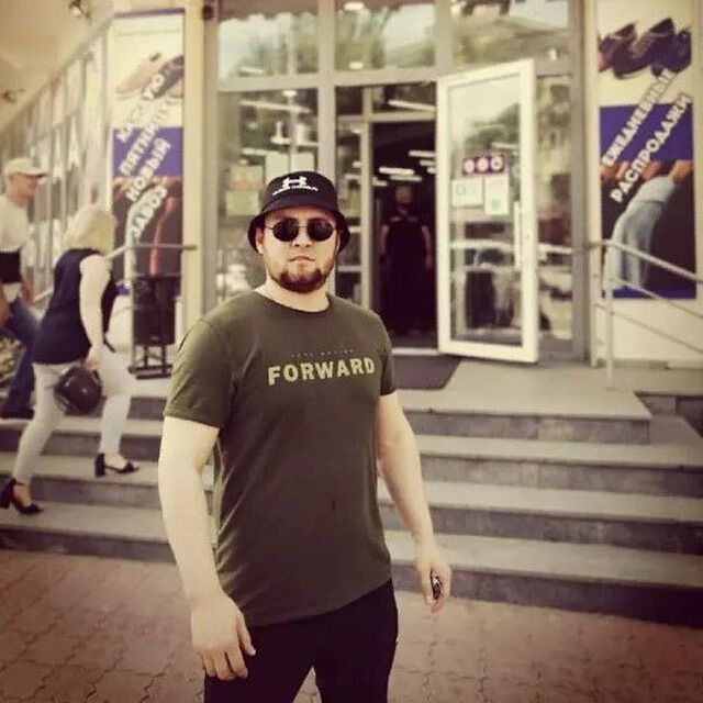  ,   ZUBAYIR, 33 ,     , c 