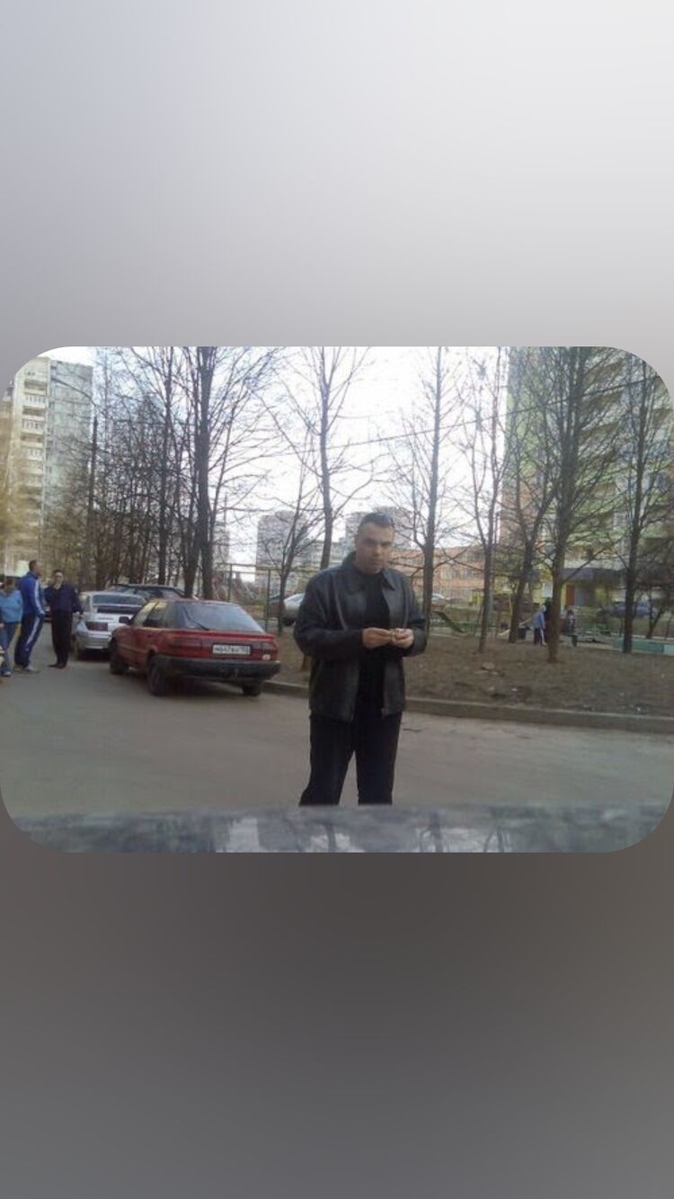  50232232  Kirill, 49 ,    