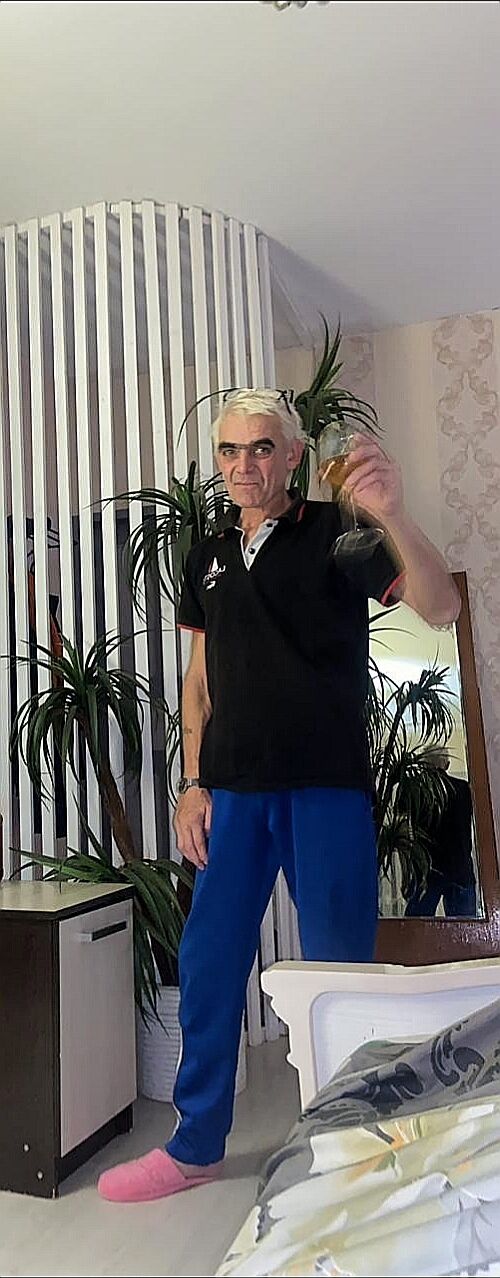  33887812  , 51 ,    -