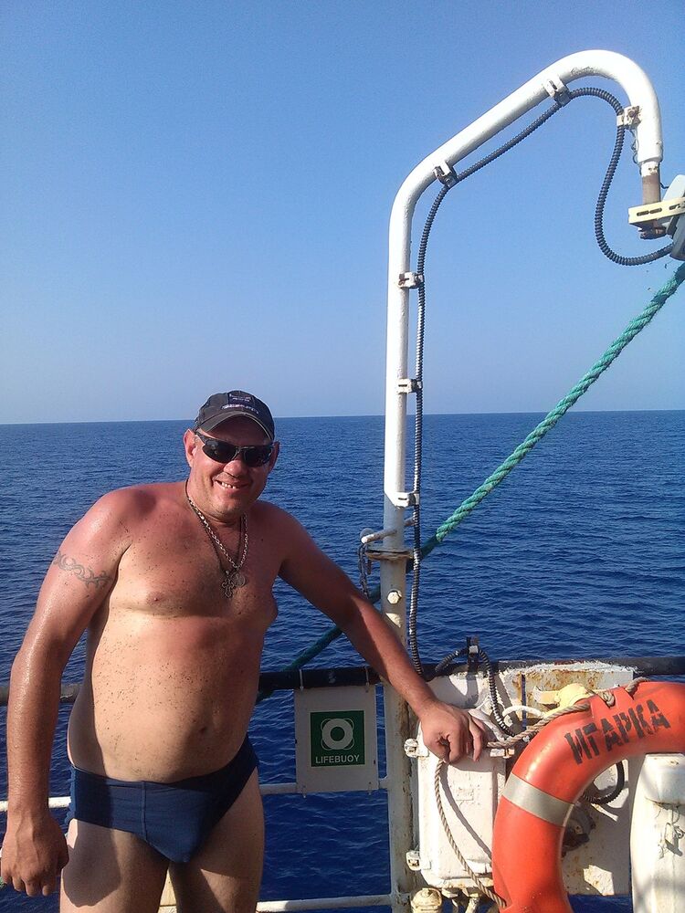  ,   ANDREY, 48 ,   