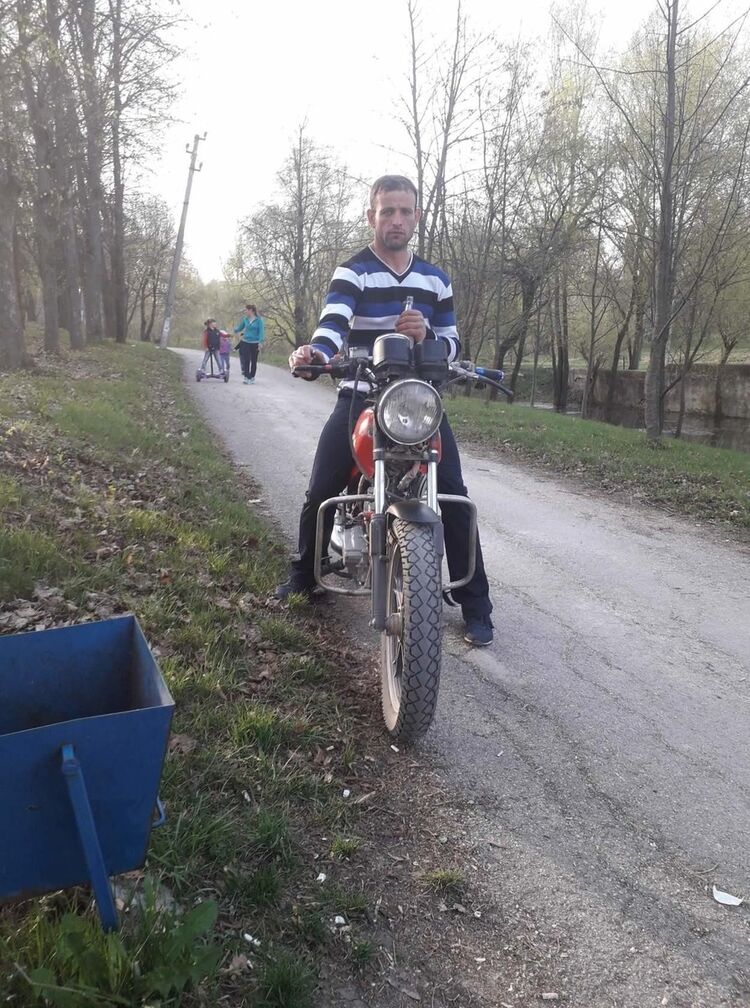  ,   Denis, 34 ,   ,   , c 