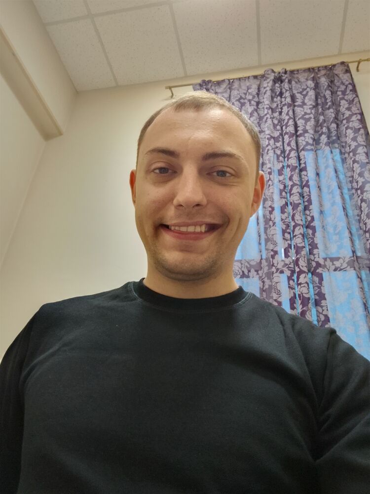  46737082  , 27 ,    