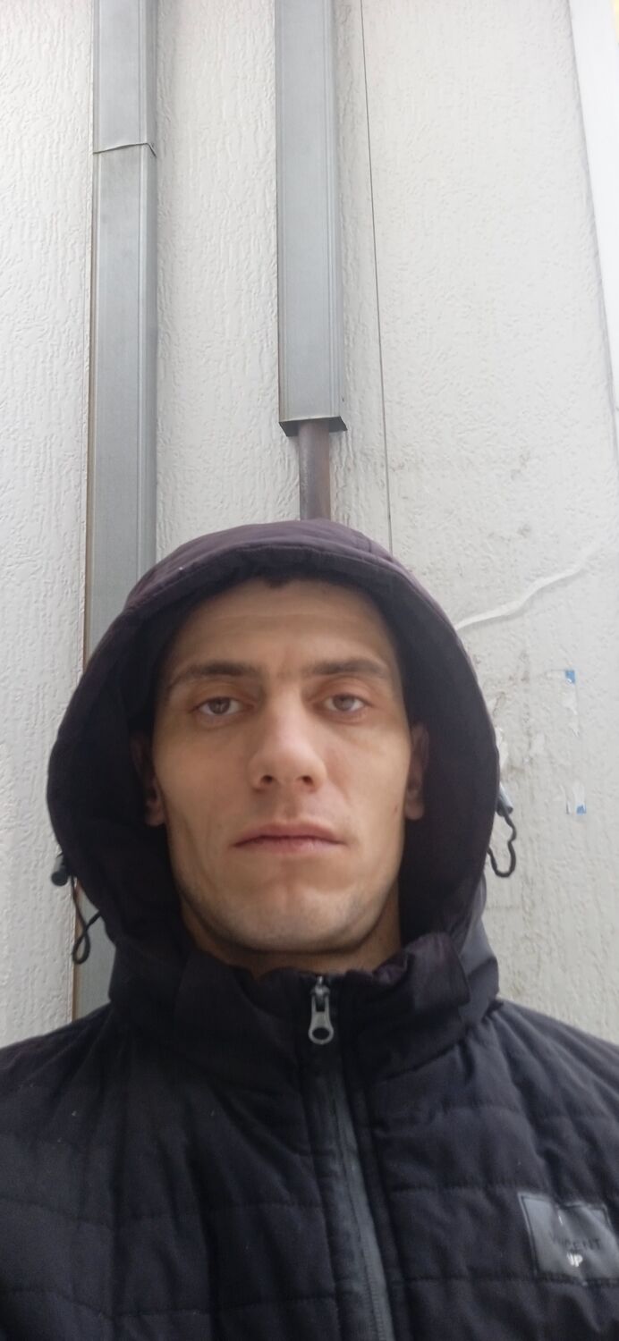  48224432  , 31 ,    