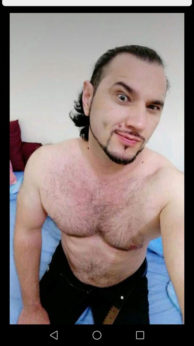  46110392  Timur, 44 ,    