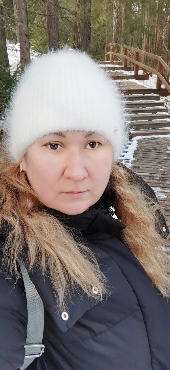  54446872  Lyubov, 42 ,    