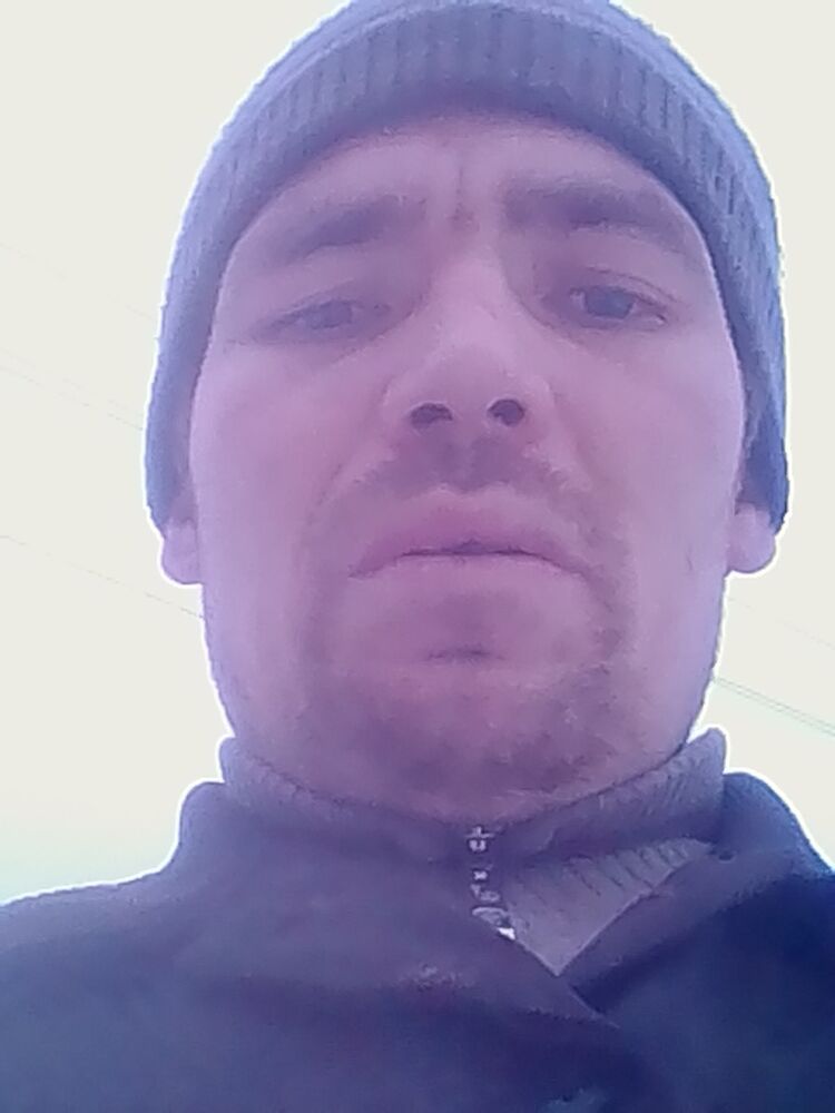  18902482  , 33 ,     