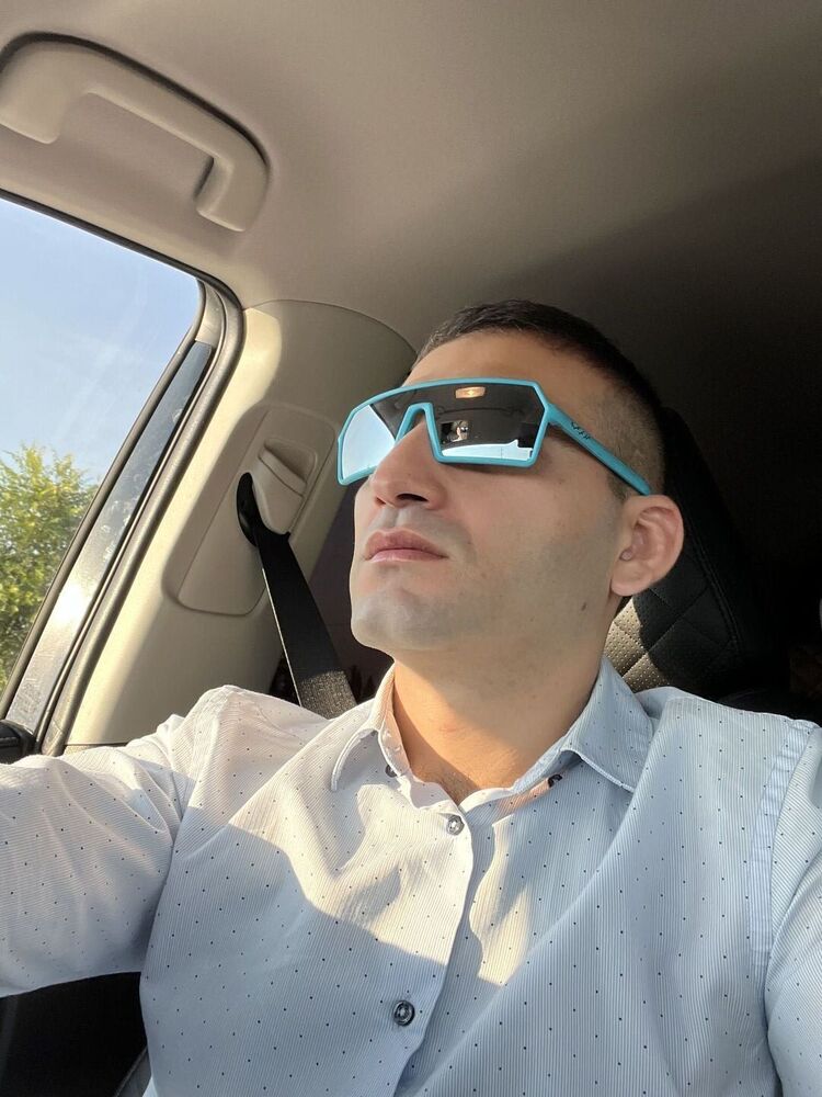  ,   Garri, 34 ,  