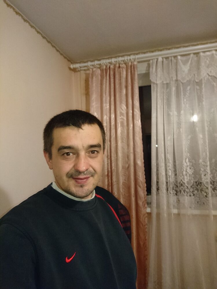  ,   Aleksandr, 44 ,   ,   , c 