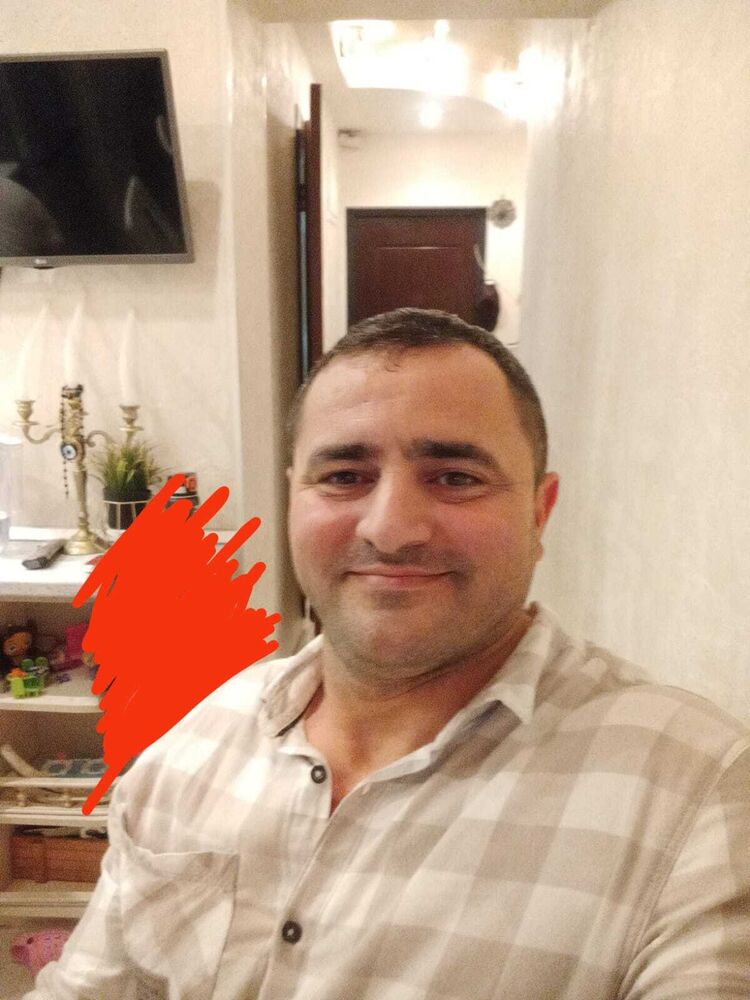  39282442  Alihan, 48 ,    