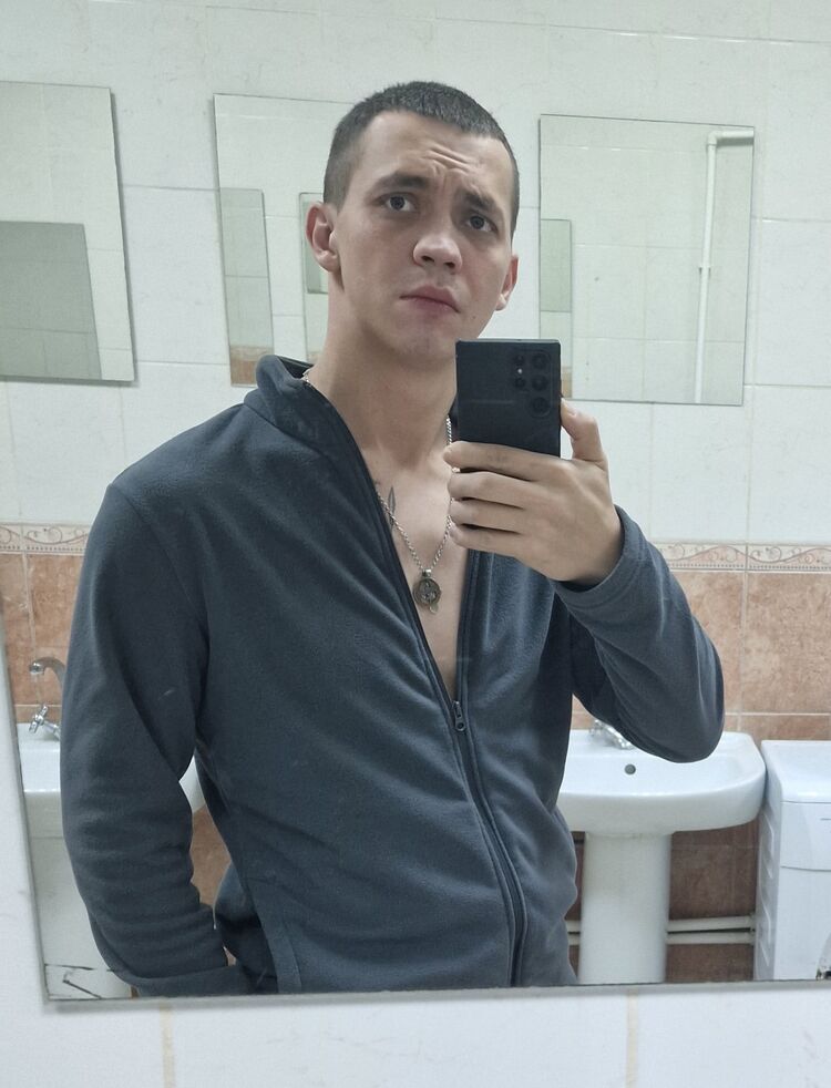  31045782  Alexey, 29 ,    