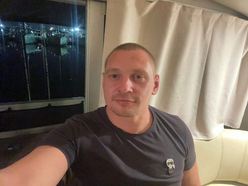  52551442  Sergey, 37 ,    