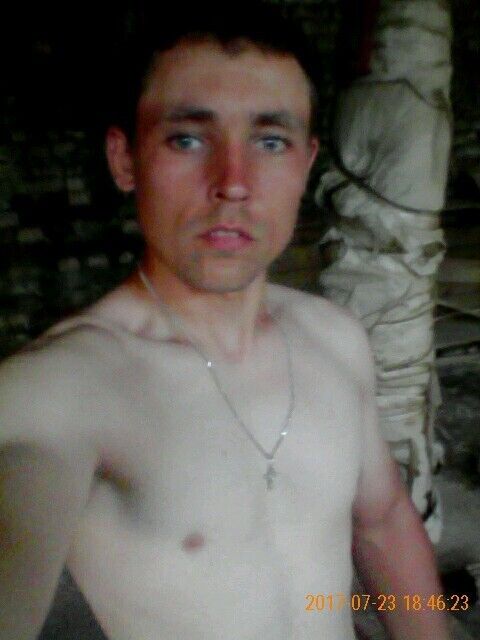  11225002  Sergey, 36 ,    