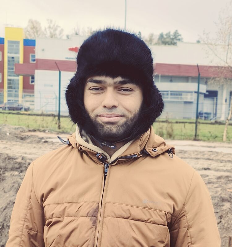  54523932  Umedjon, 26 ,    -