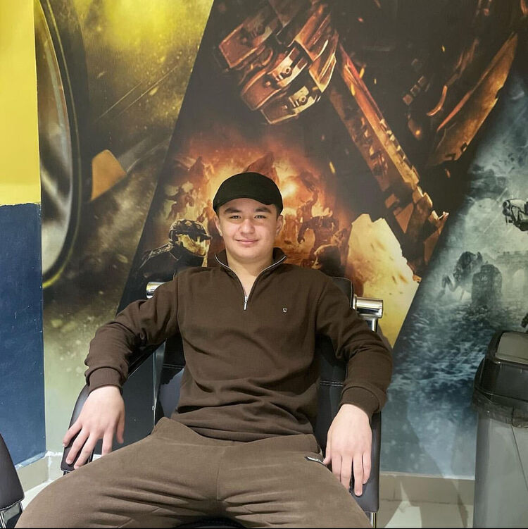  41149172  Maga, 25 ,    