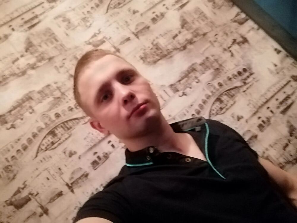  25317132  Alex, 26 ,    