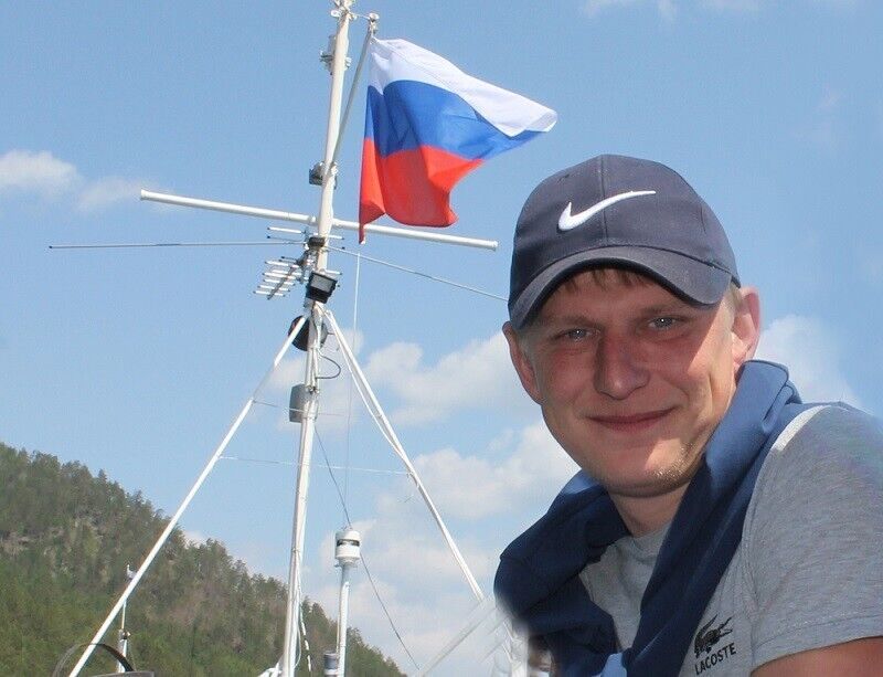  29549562  Ivan, 38 ,    