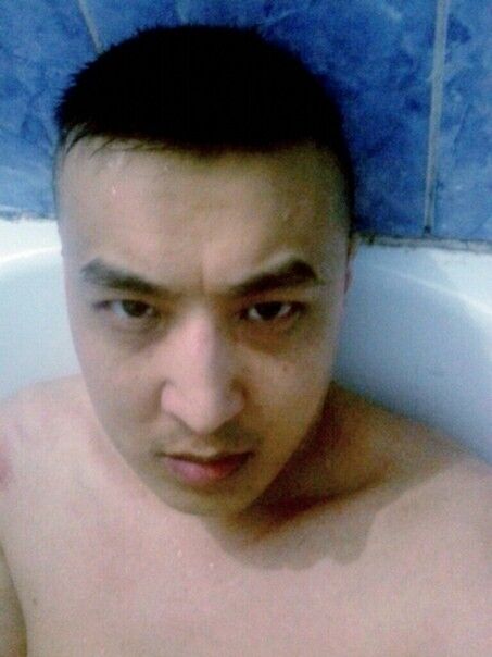  17774372  Islambek, 35 ,    