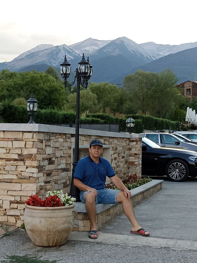  45304082  , 51 ,    Bansko