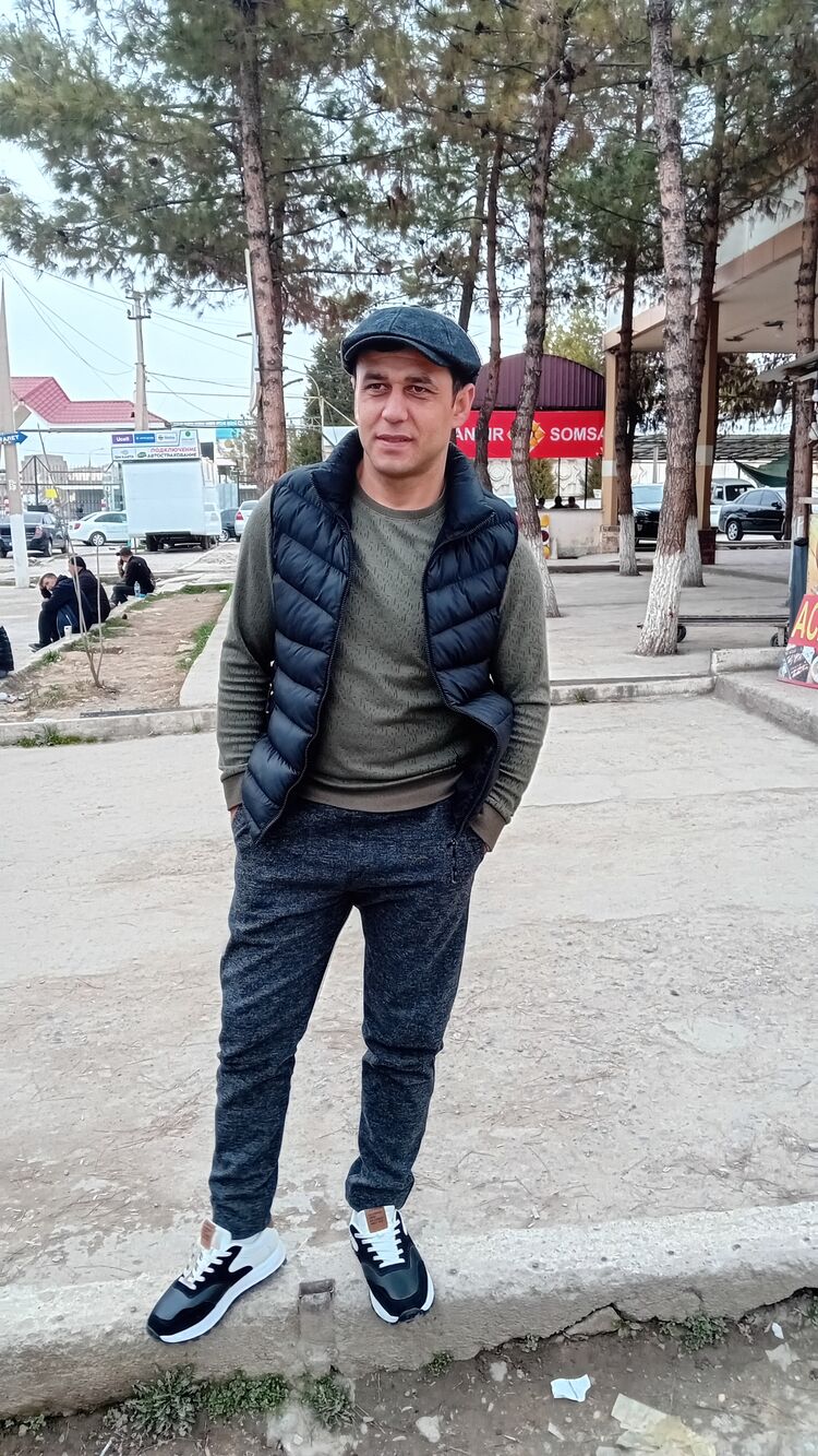  43372972  KOMIL, 33 ,    