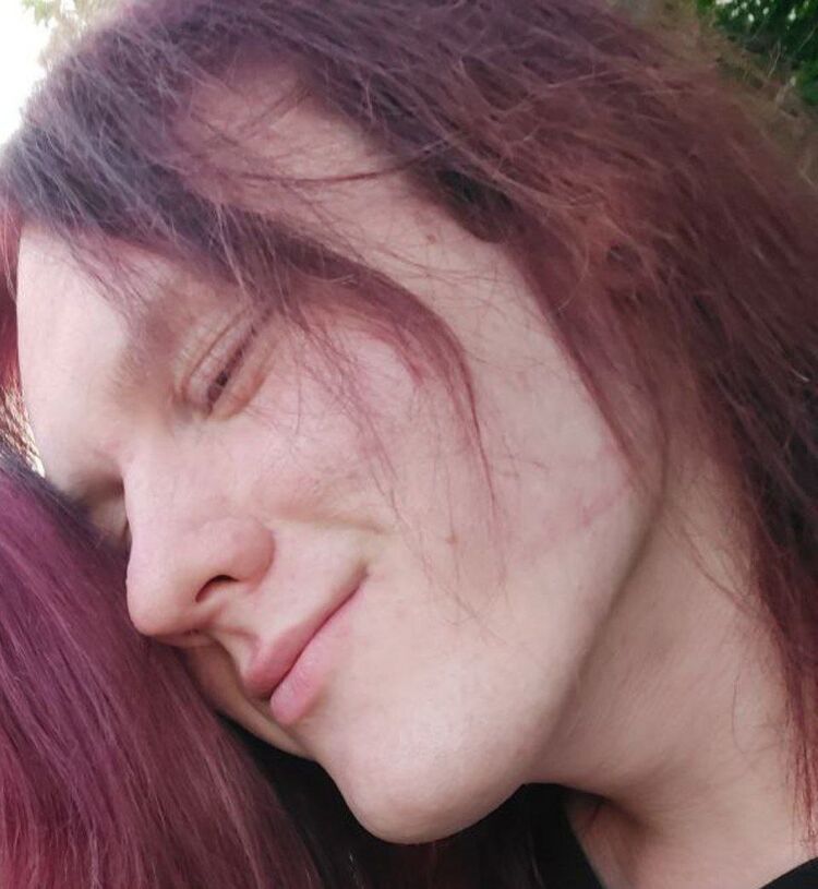  43638392  , 23 ,    