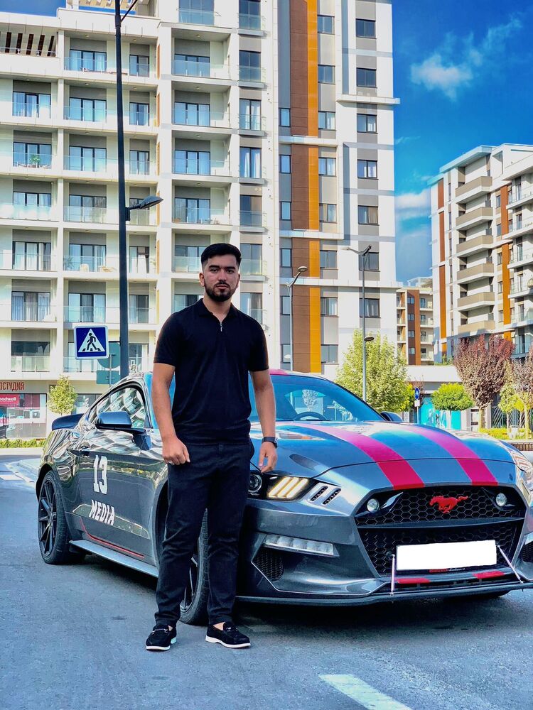  33109732  Diyor, 25 ,    