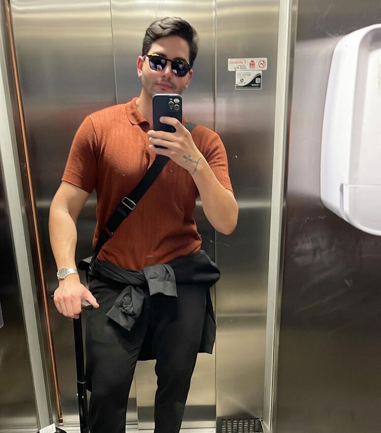  ,   Alexander, 42 ,     , c 