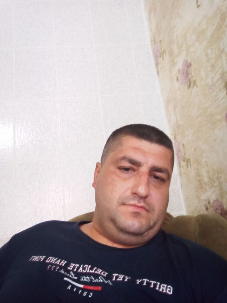  37030972  , 36 ,    