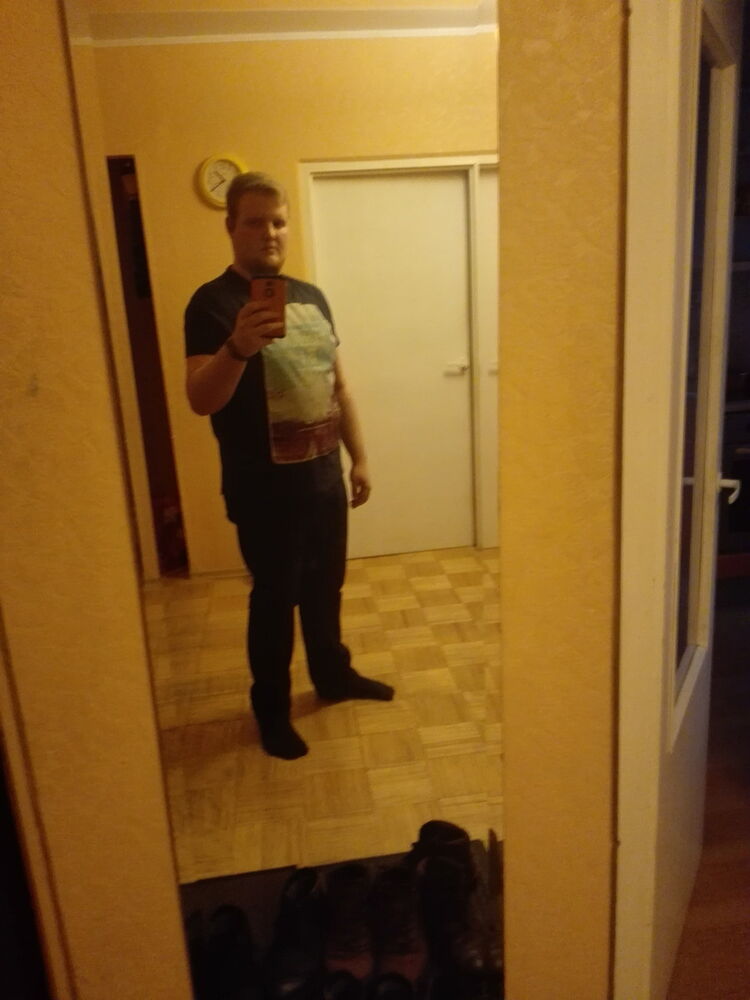  ,   Pavel, 28 ,   